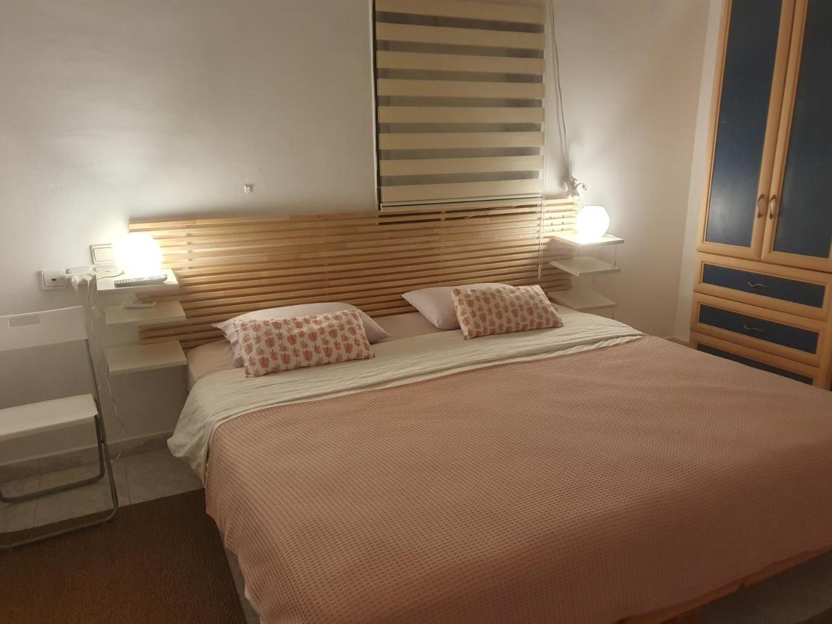 Belle Chambre Confortable Bed & Breakfast เนทันยา ภายนอก รูปภาพ